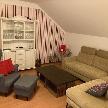 2 Bedroom Beautyful Vacation Home / Ferienhaus Brunsberg Buchholz in der Nordheide Luaran gambar